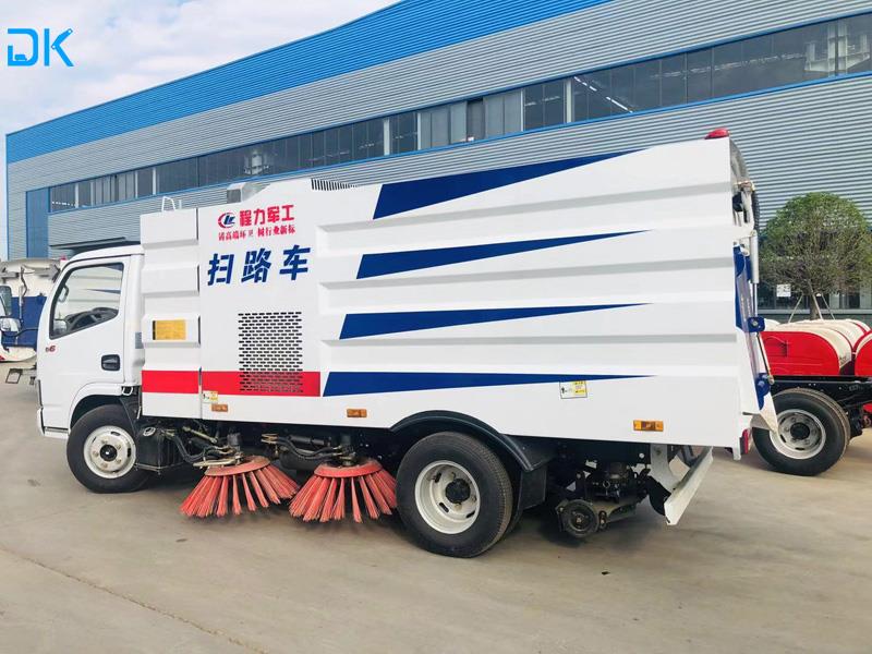 product-1-1 Vacuum Truck 1